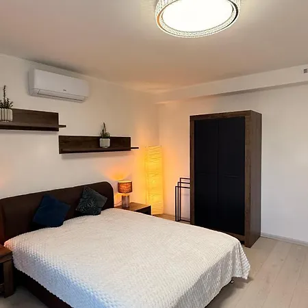 Casabruno Vendeghaz 別荘 *