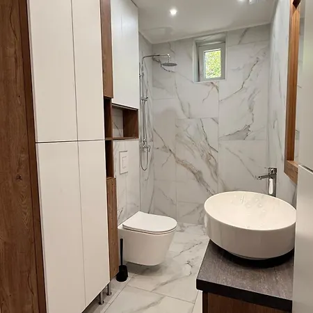 Casabruno Vendeghaz بيت للعطل Celldömölk