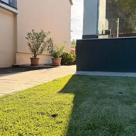 Casabruno Vendeghaz 別荘